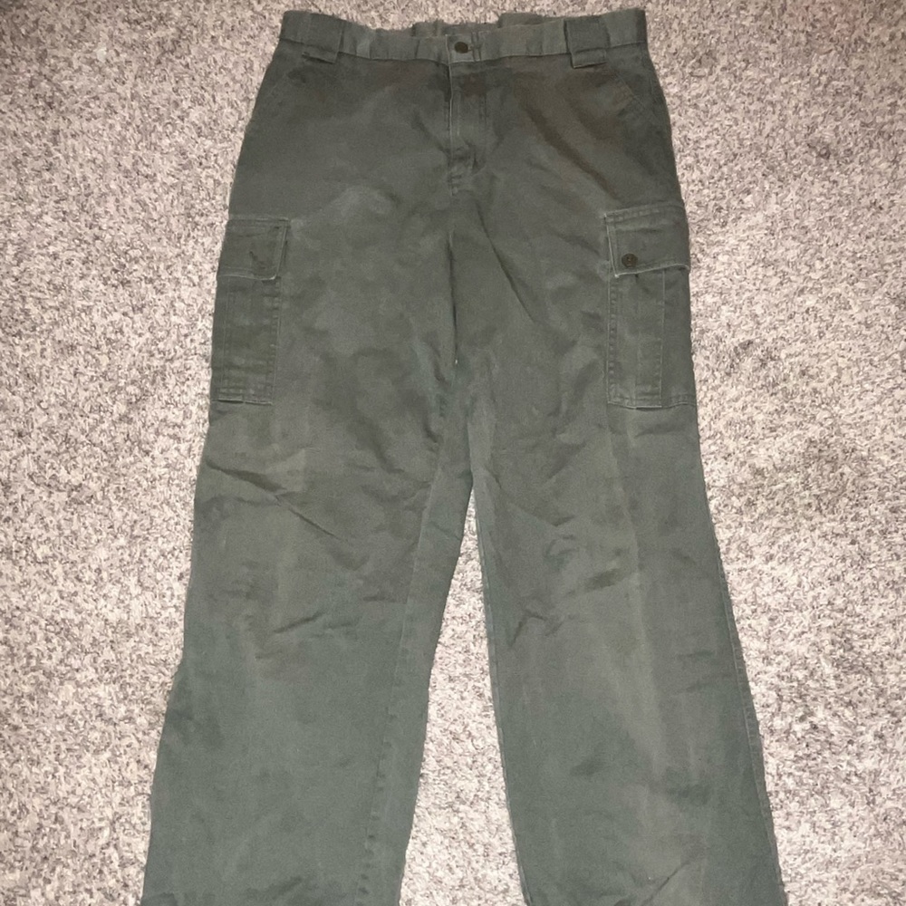 GREEN CARGOS